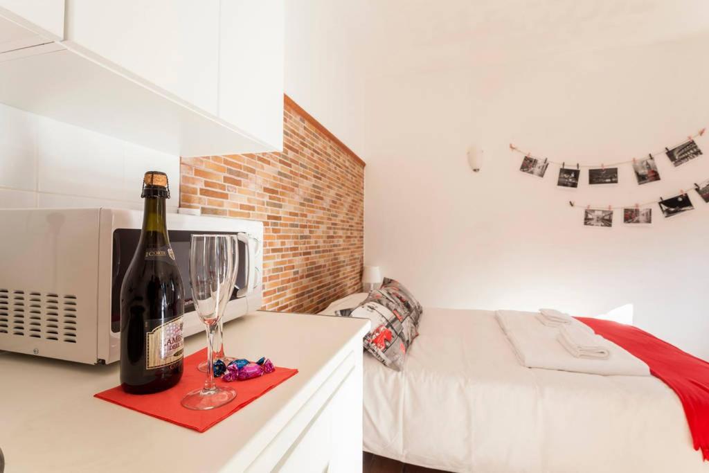 Apartamentos Gadi Corral Siglo XVI Seville Exterior photo